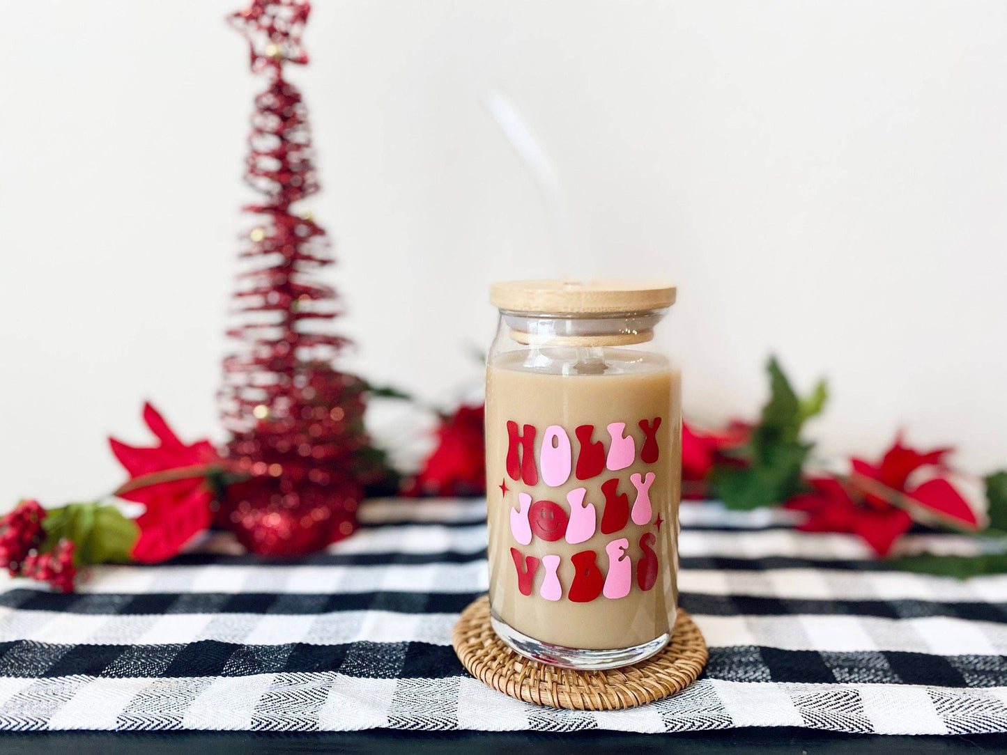 Holly Jolly Vibes Can Glass